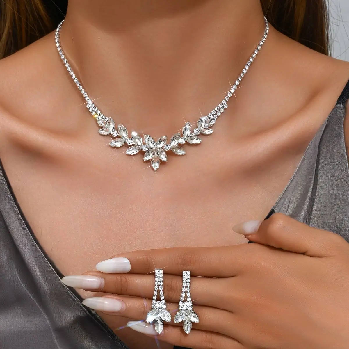 Body Jewelry Earrings - Exquisite Rhinestone Choker Earring Set V